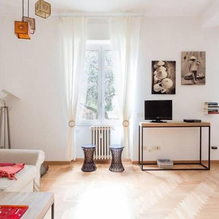 Washington Cosy And Comfortable Apartment มิลาน ภายนอก รูปภาพ